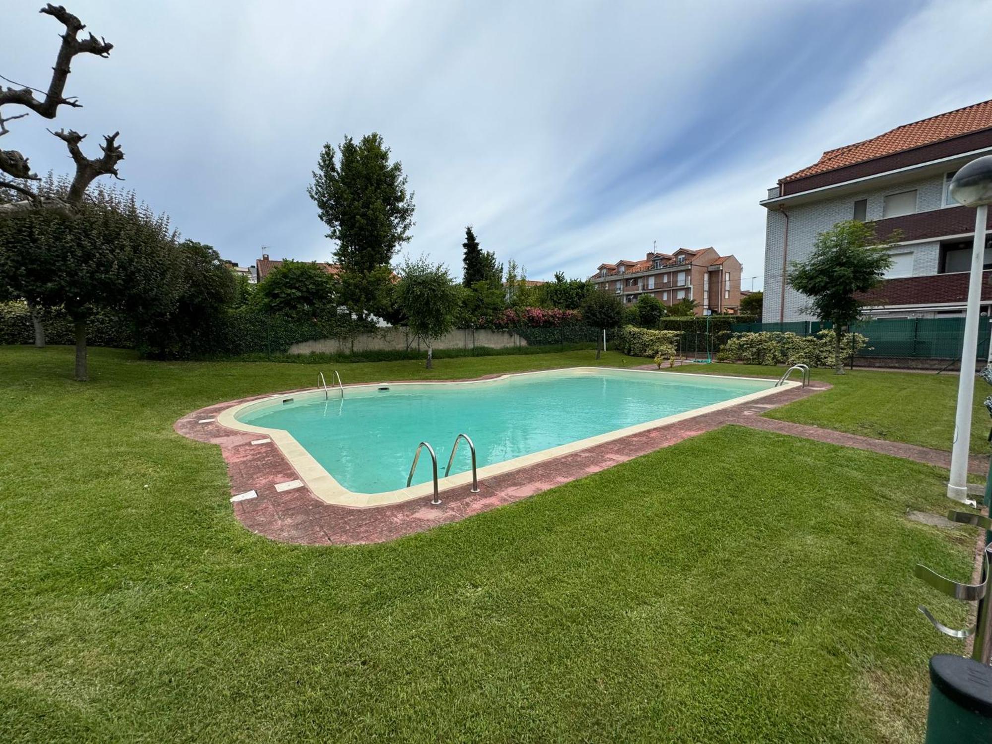 Garaje Y Piscina Comunitaria! Apartamento Suances Exterior foto